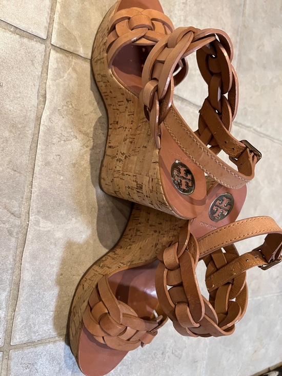 Tory Burch Braided Tan Leather Wedge Sandals 9 - Picture 3 of 6